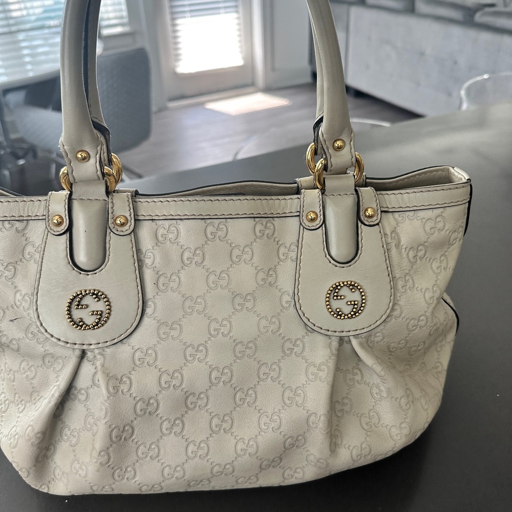 Gucci Cream Shoulder Bag with Gold Accents